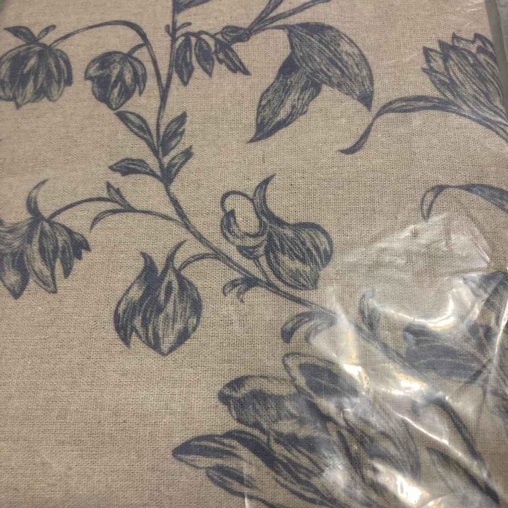 NWTS Floral Linen Shower Curtain - Picture 3 of 6